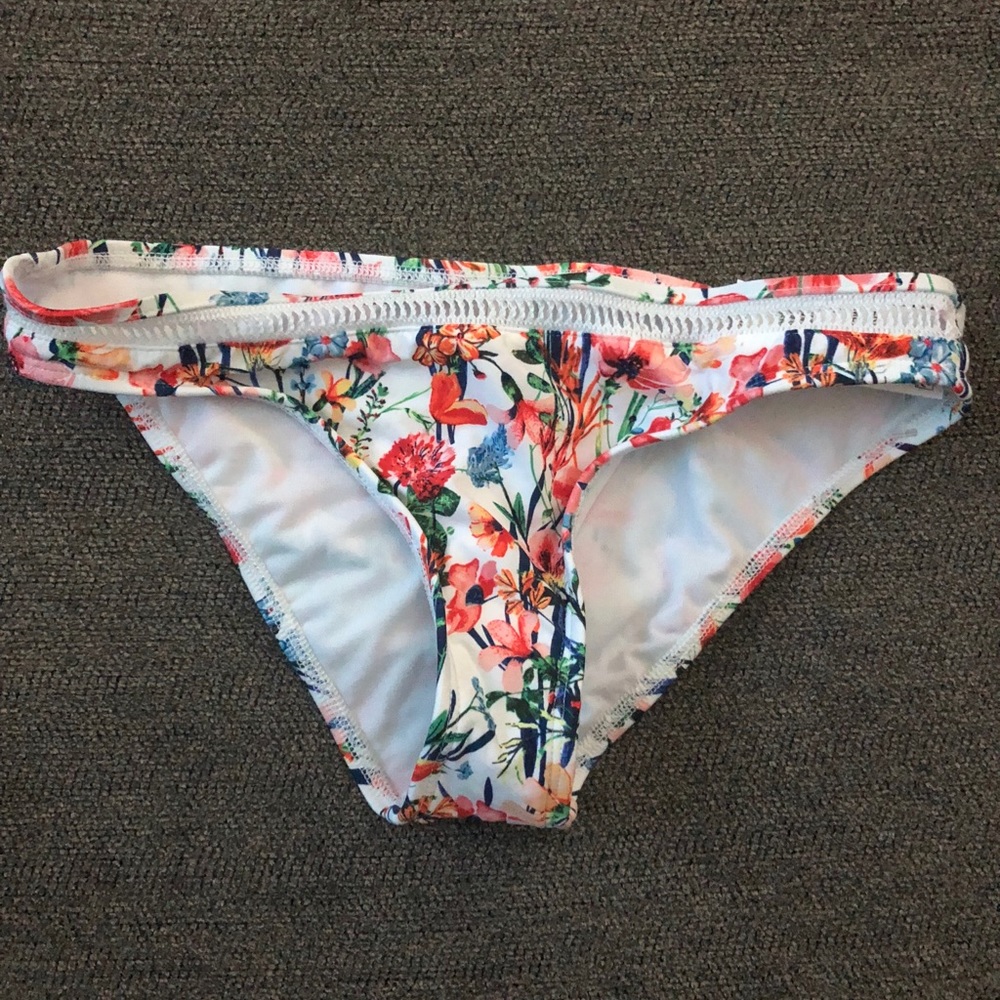 Lucky swimsuit bottom